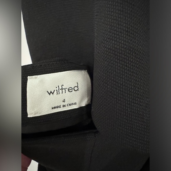 Wilfred Aperture Romper - Picture 5 of 5